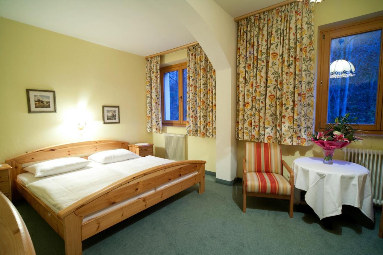 Bed and Breakfast Goldener Ochs Голлинг-на-Хальцахе Номер фото